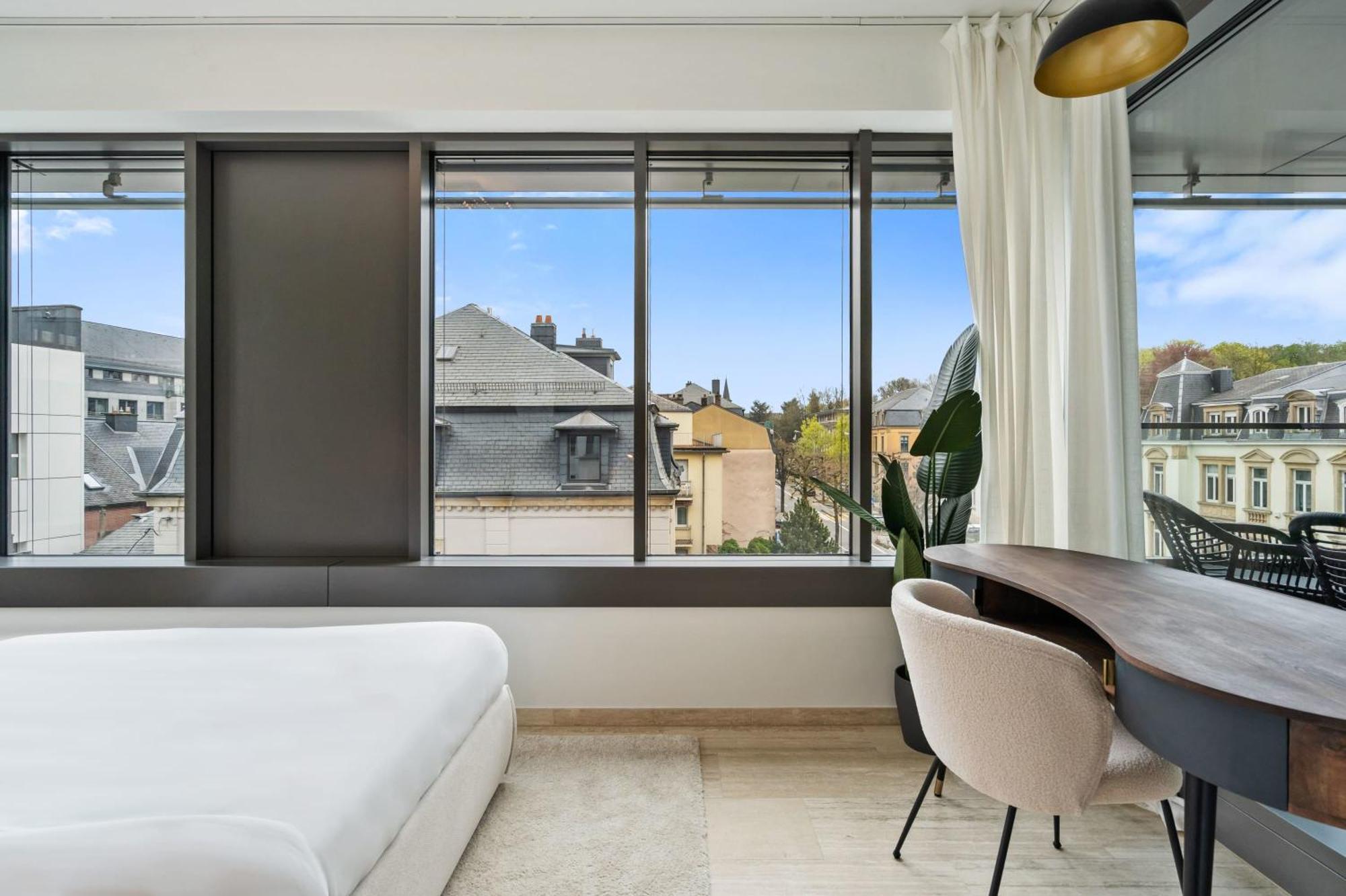 Elegant 2Br With Balcony In Heart Of Luxembourg Appartement Buitenkant foto