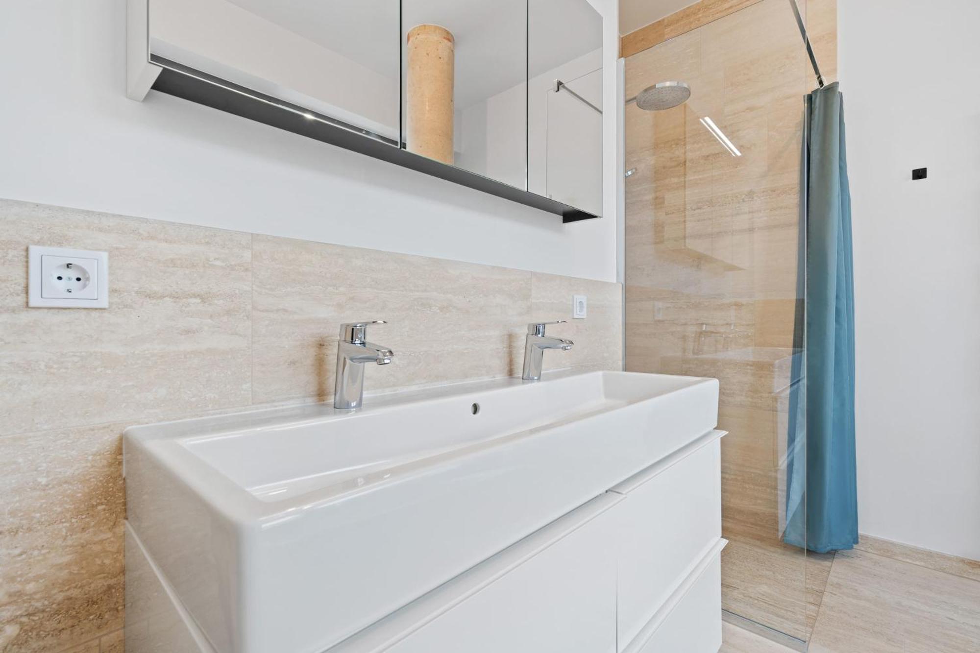 Elegant 2Br With Balcony In Heart Of Luxembourg Appartement Buitenkant foto